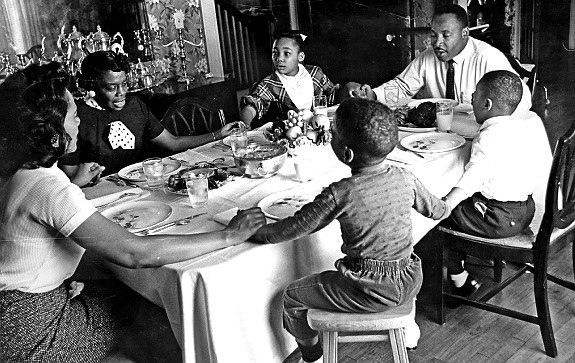 Bf36a Mlkdinnertable2