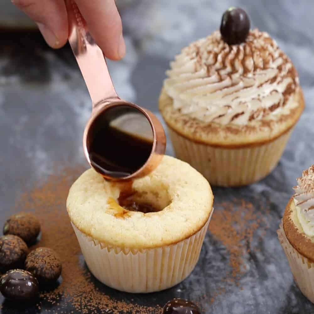 tiramisu flavored cupcakes